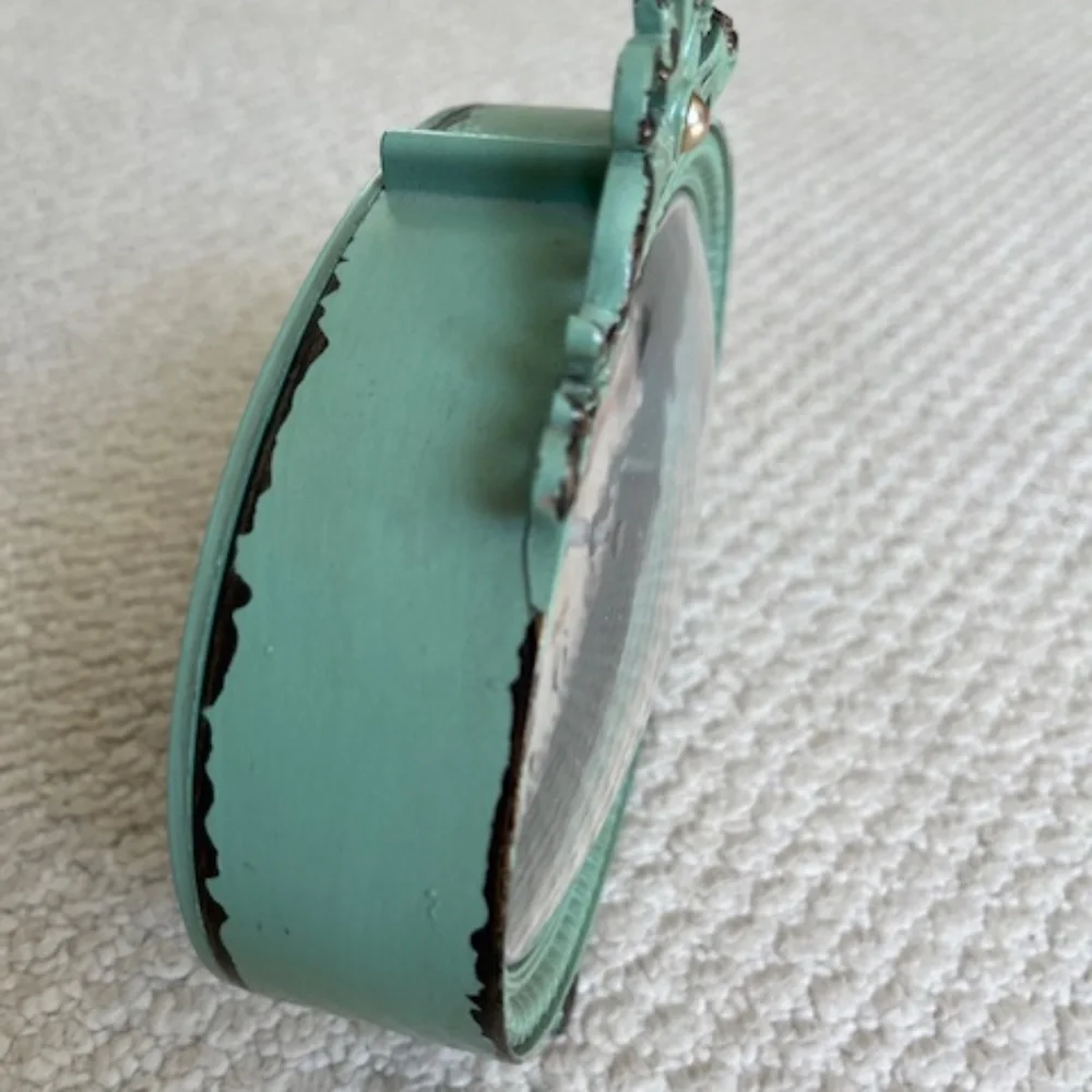 Clock - Picture 3 of 3